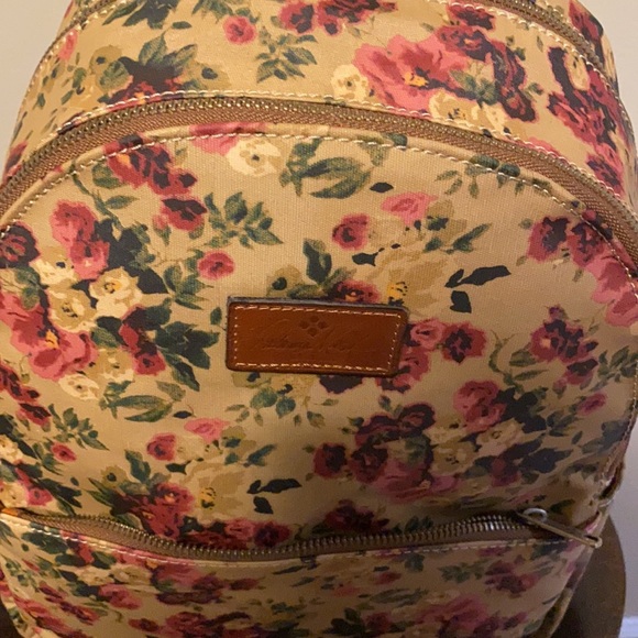 🌻🍁💕Patricia Nash Pre-owned Like New - Excellent Condition Back Pack - Picture 2 of 9